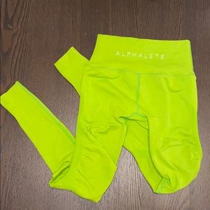 Alphalete aero leggings size small